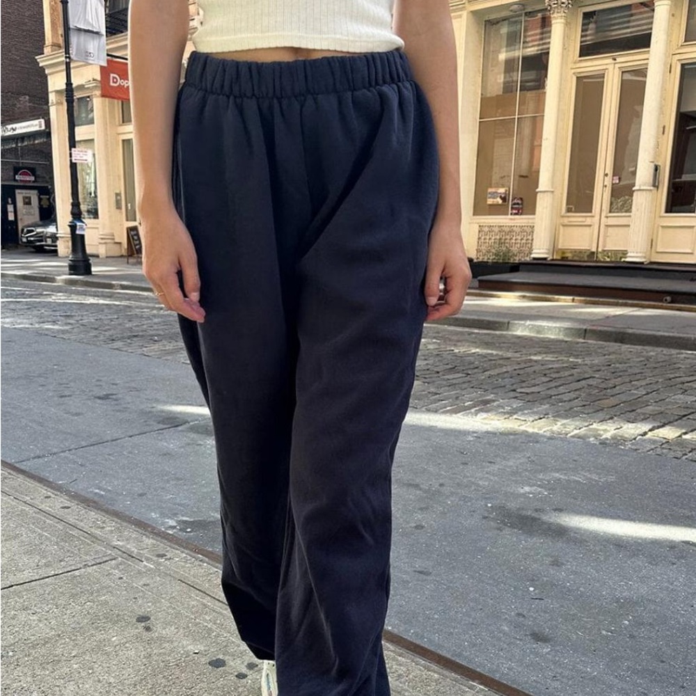 Brandy Melville Rosa Sweatpants